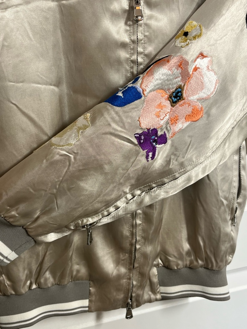 3.1 Phillip Lim Floral Embroidered Satin Bomber Jacket Size 2 Chic - Picture 5 of 16
